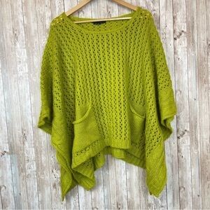 BCBG Max Azria Wool Blend Short Sleeve Open Knit Sweater Poncho Size S/M Women